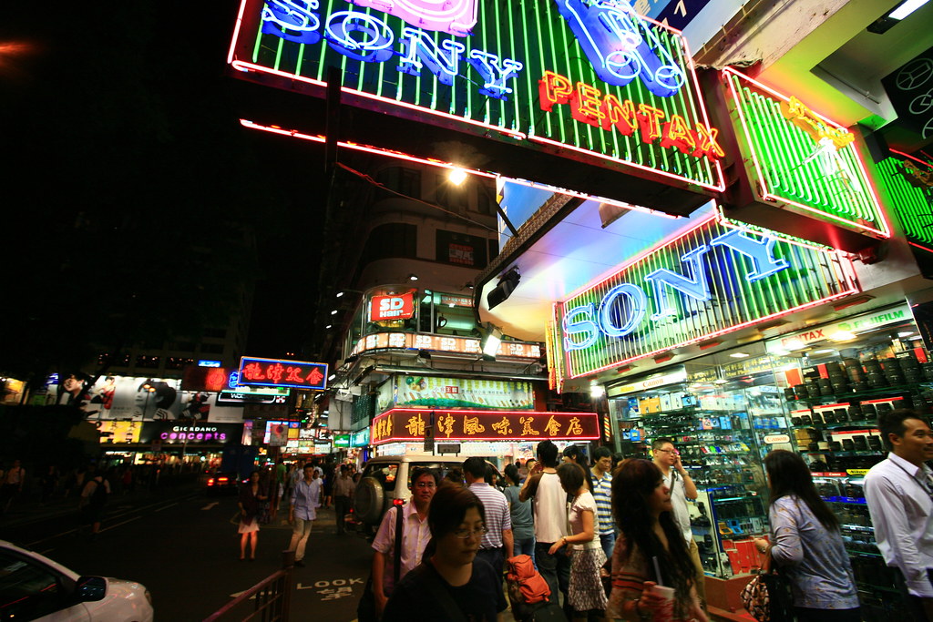 Miniatura di Neon Streets