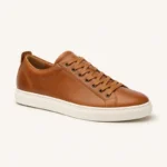 Beżowe zamszowe sneakersy